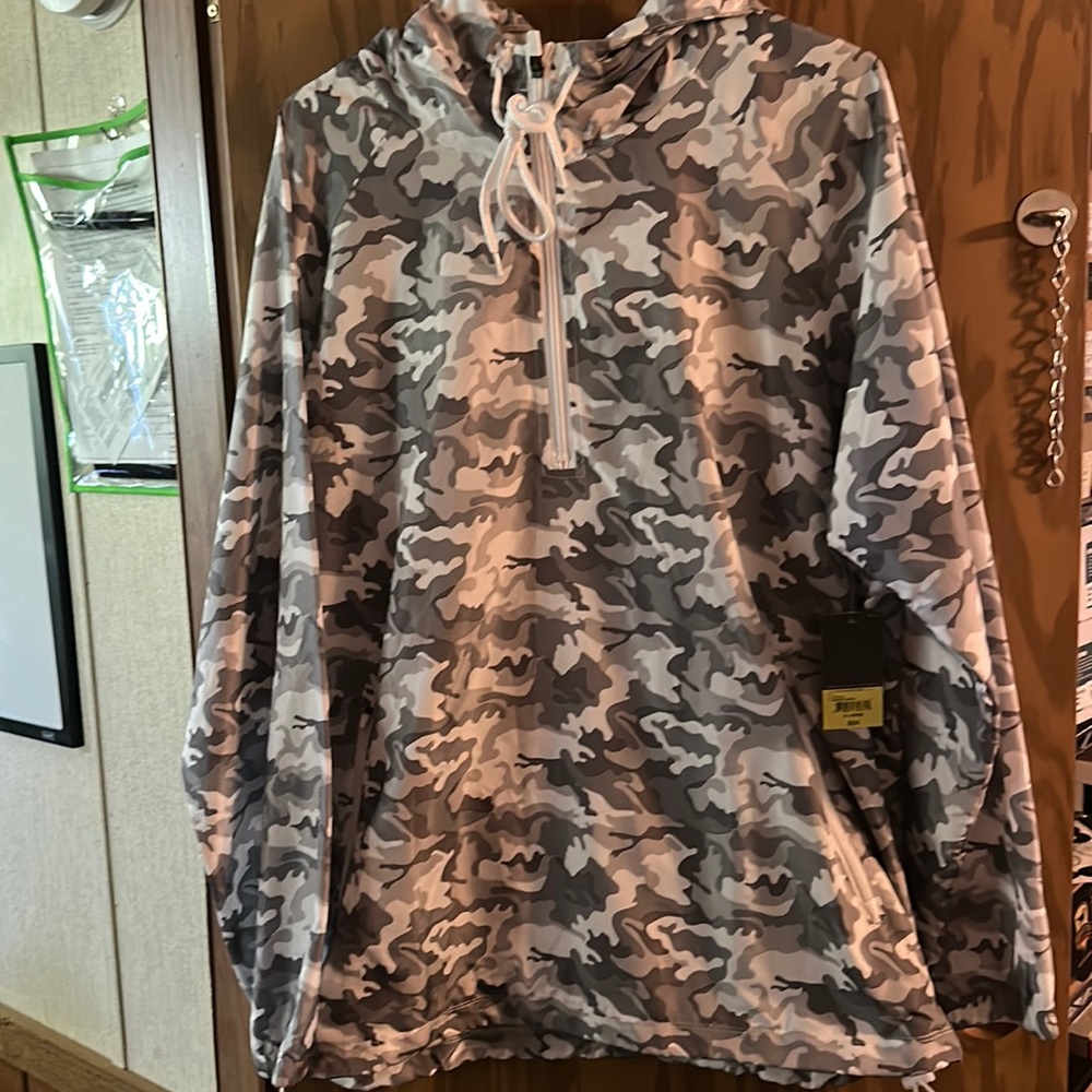 XERSION WHITE/GRAY LIGHTWEIGHT RUNNING JACKET: NEW WITH TAGS: SIZE XL